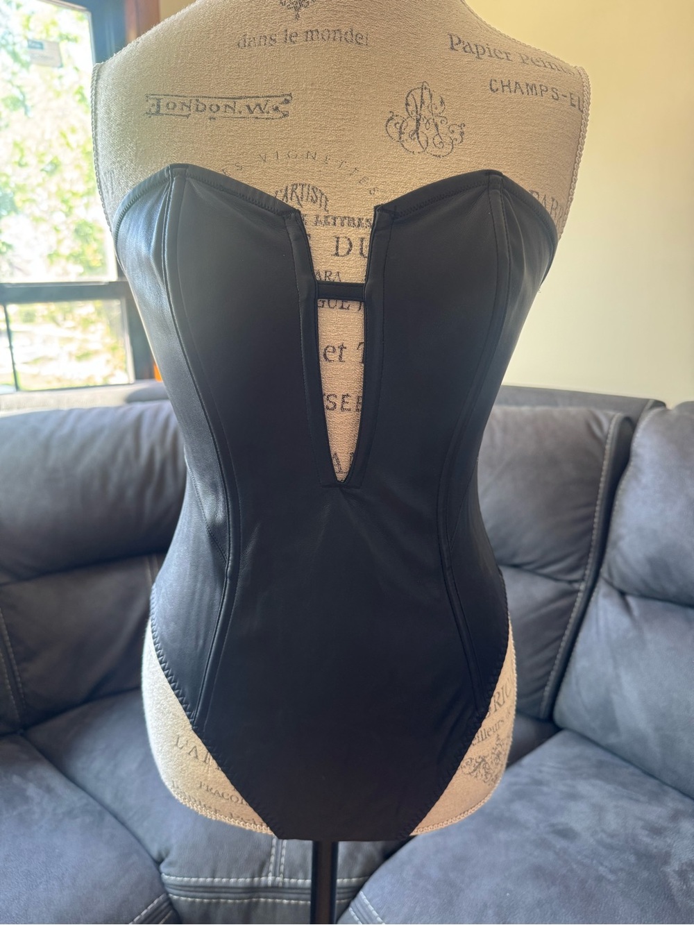 Victoria's Secret Black Strapless Plunge Bustier Bodysuit
